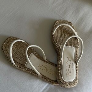 Beach By Matisse sandals/flip flops